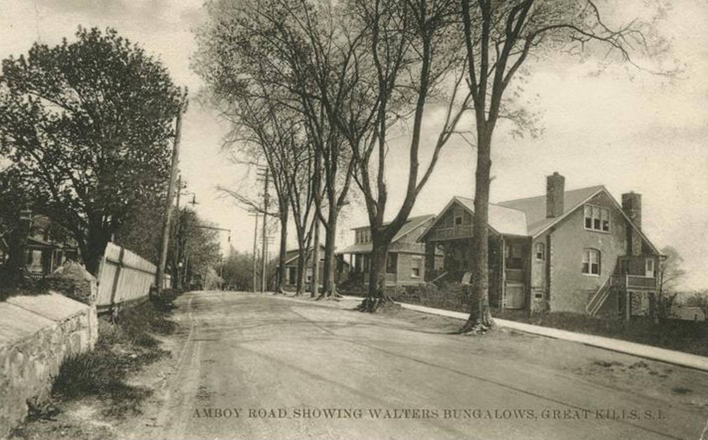 Amboy Road Showing Walter's Bungalows, Great Kills, Staten Island, 1900s.
