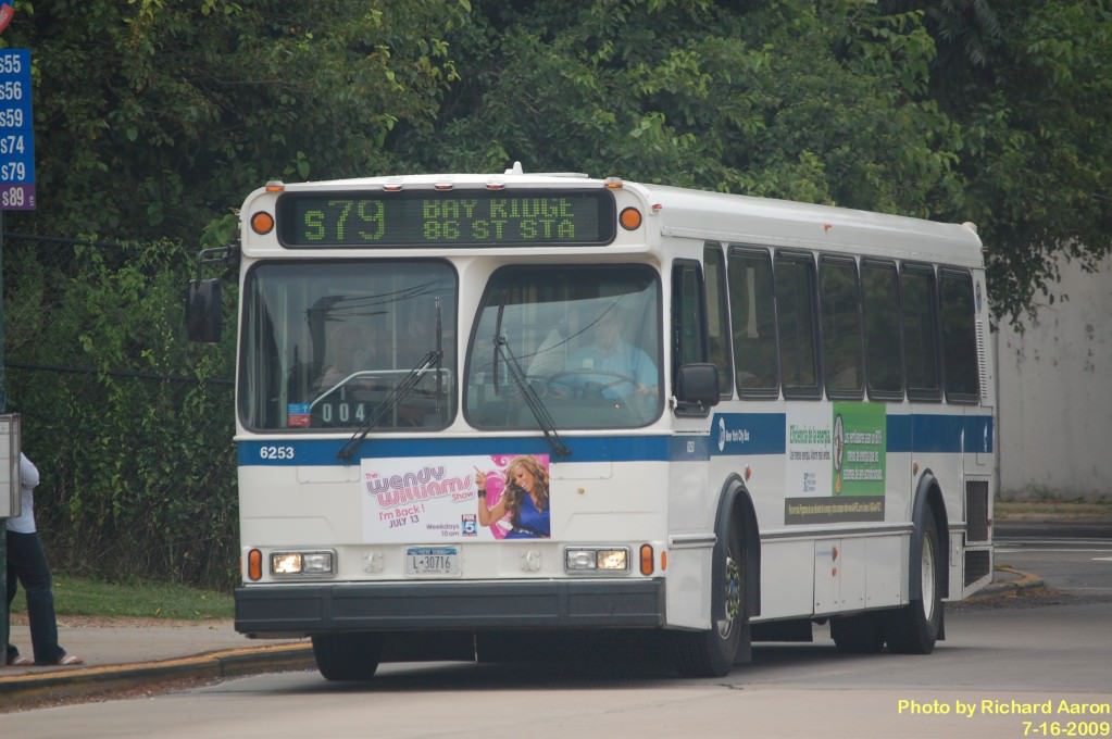 NYCTA No. 6253 working route S79 at the Eltingville Transit Center, 2009.