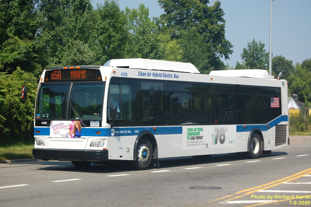 NYCTA No. 4128 working route S56 at Arthur Kill Road & Richmond Avenue, 2009.
