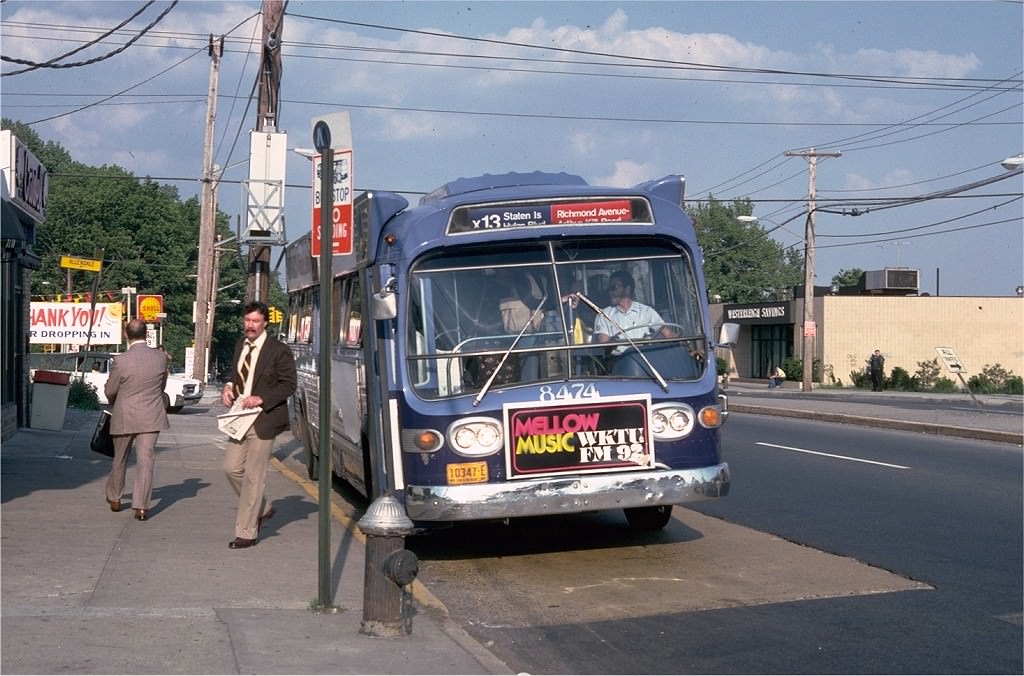 MaBSTOA No. 8474 working route X13 at Hylan Boulevard & Allendale Road, 1978.