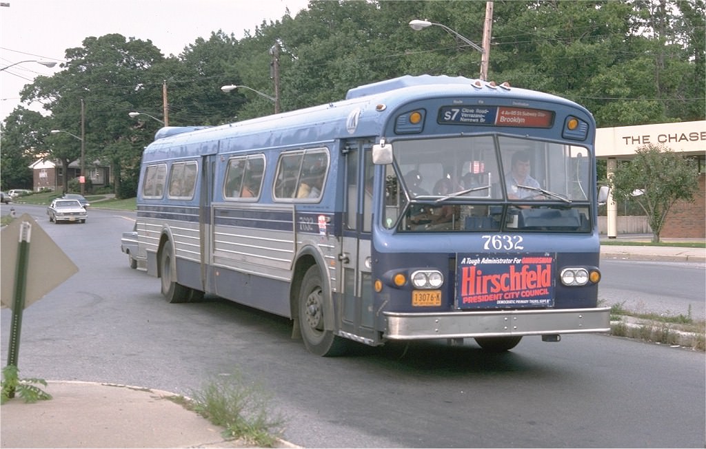 NYCTA No. 7632 working route S7 at Clove Road & Hylan Boulevard, 1977.