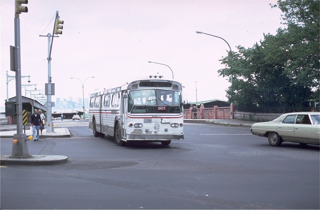 NYCTA No. 1901, leased from WMATA, working route S103 at St. George Terminal, 1981.