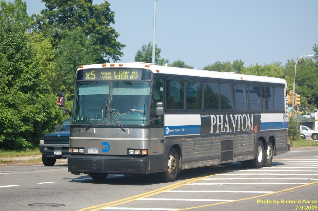 NYCTA No. 2112 working route X5 at Arthur Kill Road & Richmond Avenue, 2009.