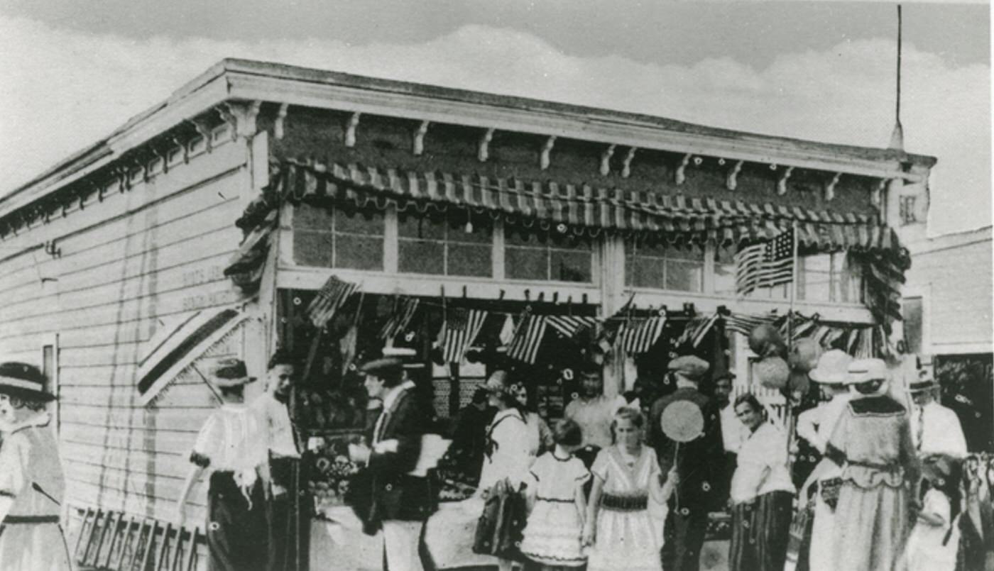 The Souvenir Booth, Midland Beach, Staten Island, 1900s