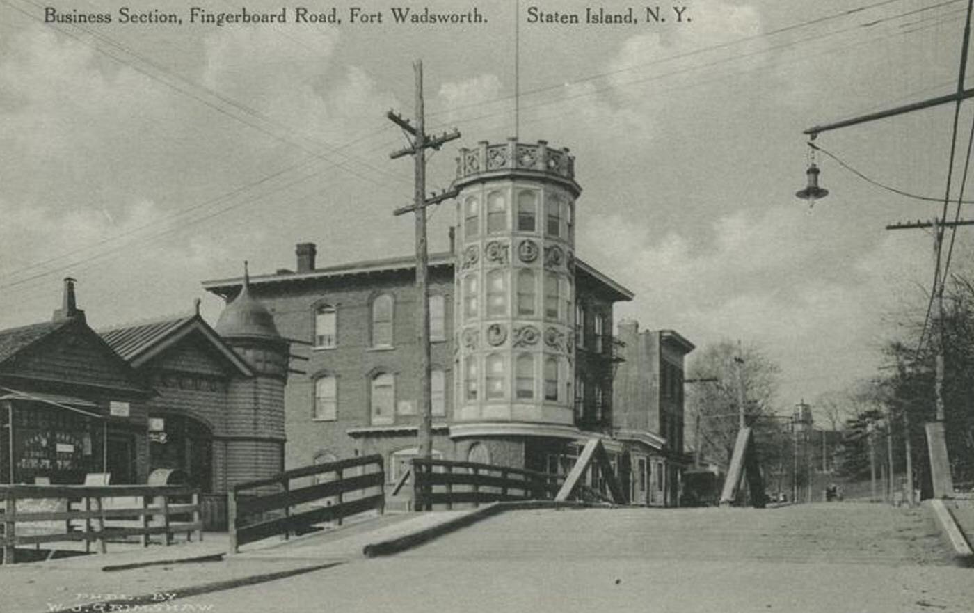 Business section, Fingerboard Road, Fort Wadsworth, Staten Island, 1900s