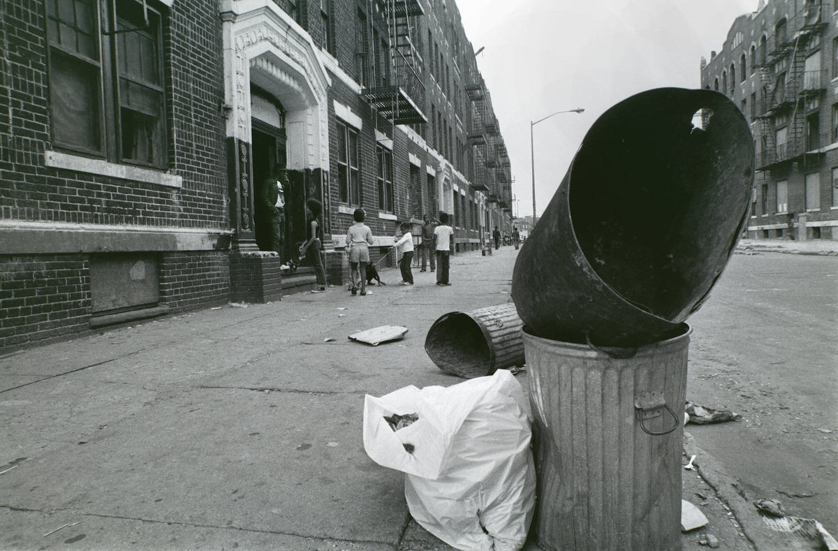 Brownsville in the 1970s: A Gritty Portrait of Survival in Brooklyn's Toughest Neighborhood