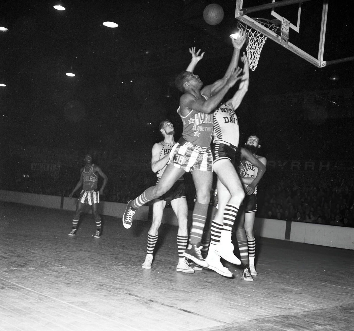 The Harlem Globetrotters, 1940s.