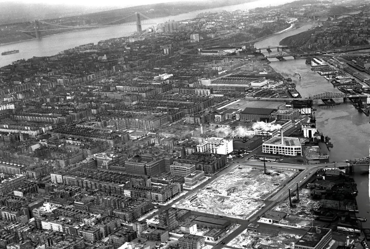 Construction work on the Riverton Houses being constructed in Harlem, 1940s.
