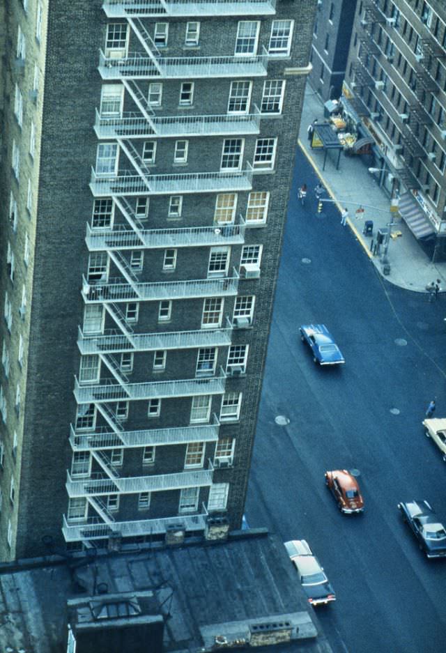 Building and cars, Manhattan, 1978.