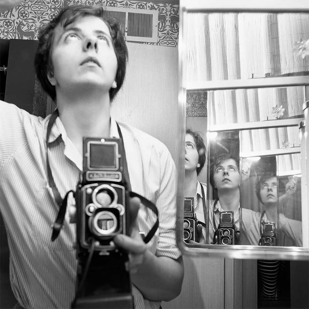 Vivian Maier's 1950s New York: Capturing the City in Motion Through Her Timeless Photography