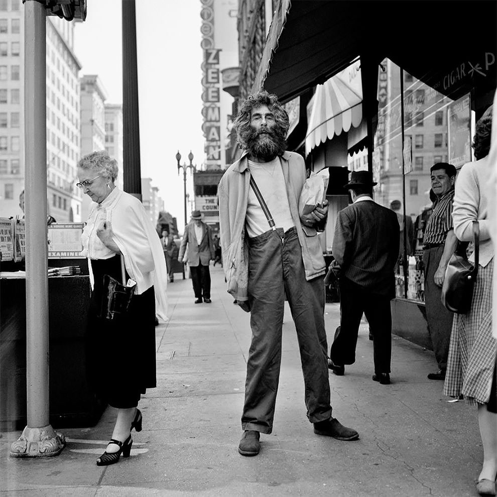 Vivian Maier's 1950s New York: Capturing the City in Motion Through Her Timeless Photography