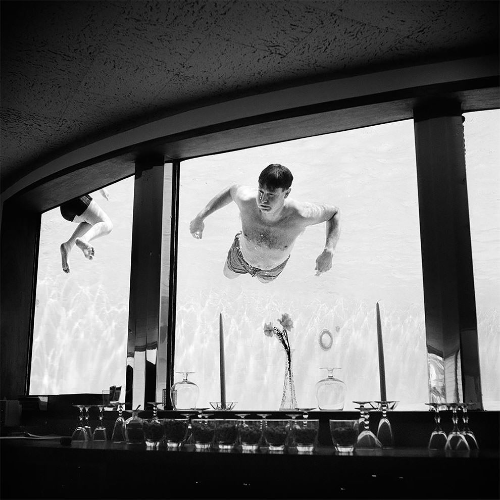 Vivian Maier's 1950s New York: Capturing the City in Motion Through Her Timeless Photography