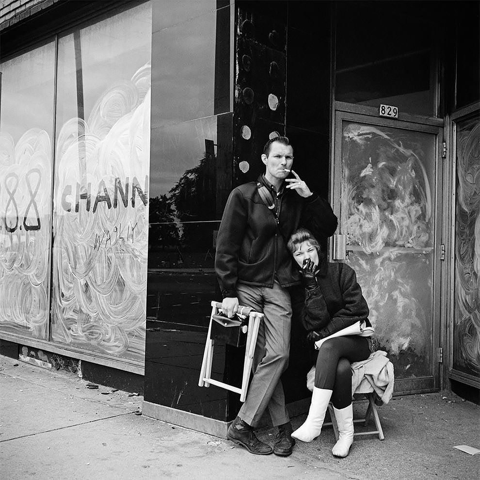 Vivian Maier's 1950s New York: Capturing the City in Motion Through Her Timeless Photography
