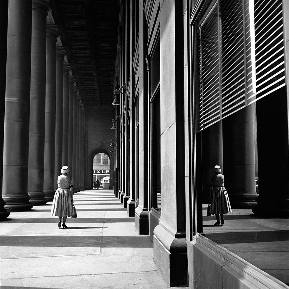 Vivian Maier's 1950s New York: Capturing the City in Motion Through Her Timeless Photography