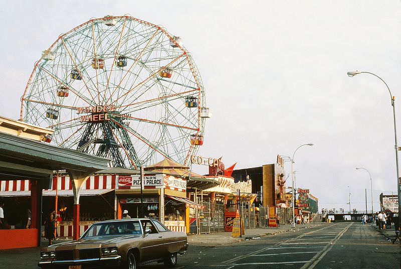 Concrete, Chaos, and Cold Light: Frank Florianz’s Stark View of Late 1970s New York City