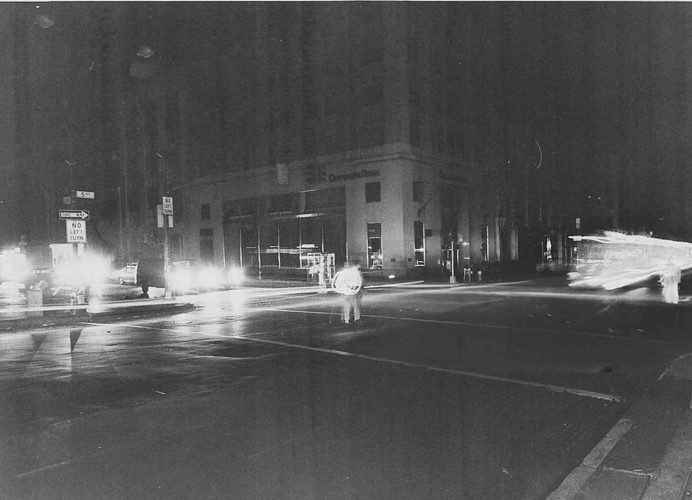 Street scene near the Empire State Building in Manhattan during the blackout, 1977.