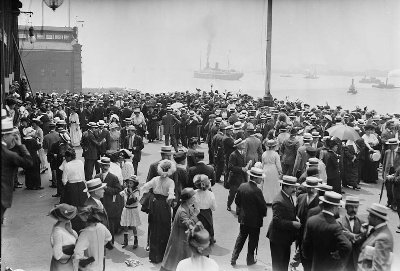 The auxiliary cruiser La Lorraine docked at a New York City pier.