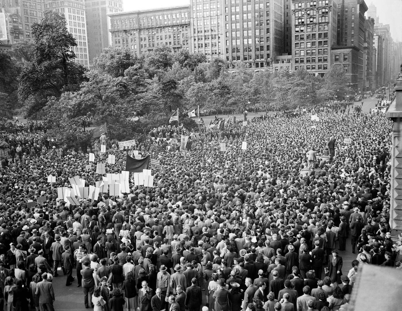 Crowd at D-Day Rally, Madison Square, New York City, 1944.