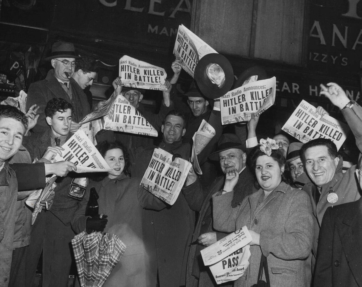 V-E Day celebrations, New York, 1945.