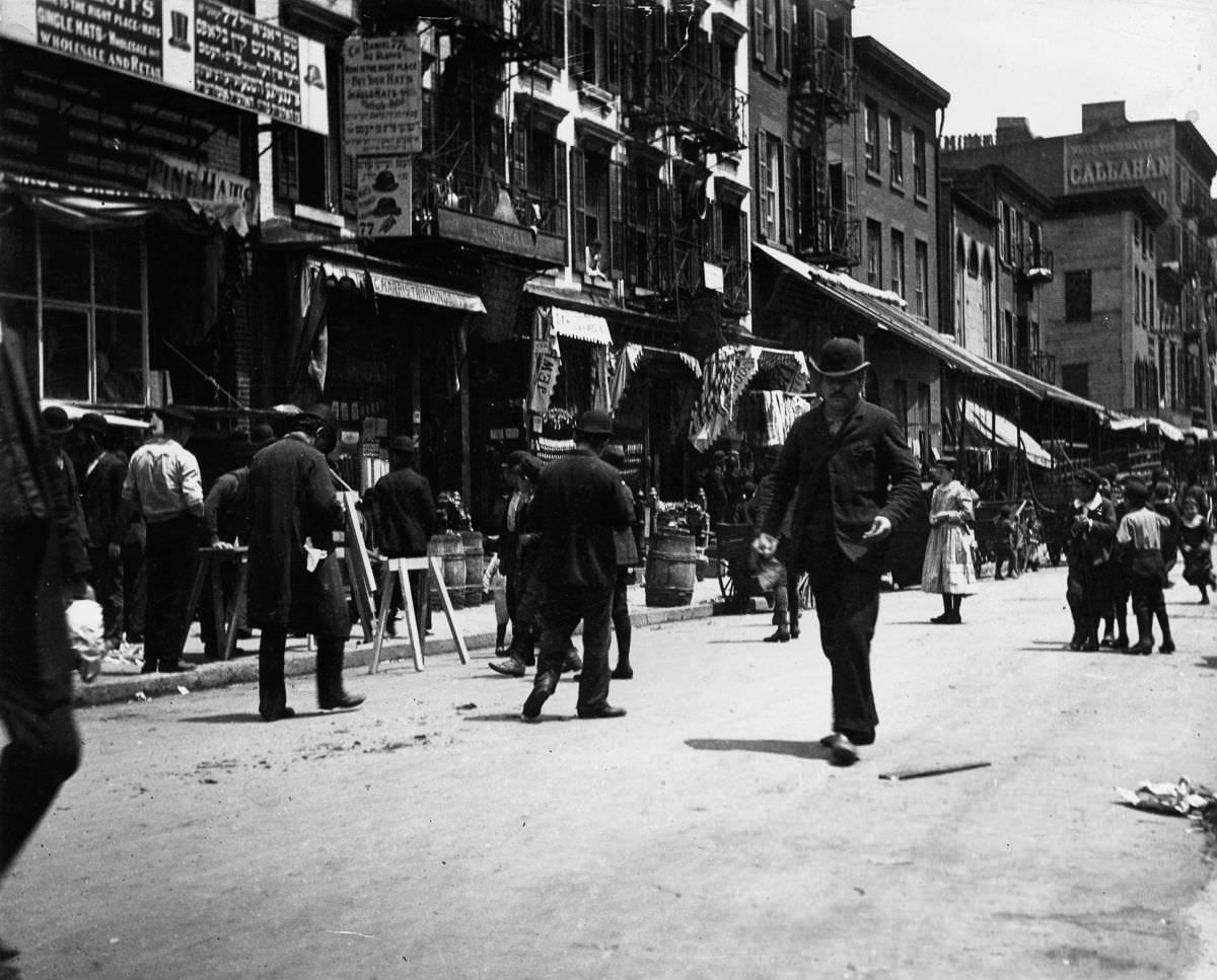 Hester Street in New York's Lower East Side, 1890.