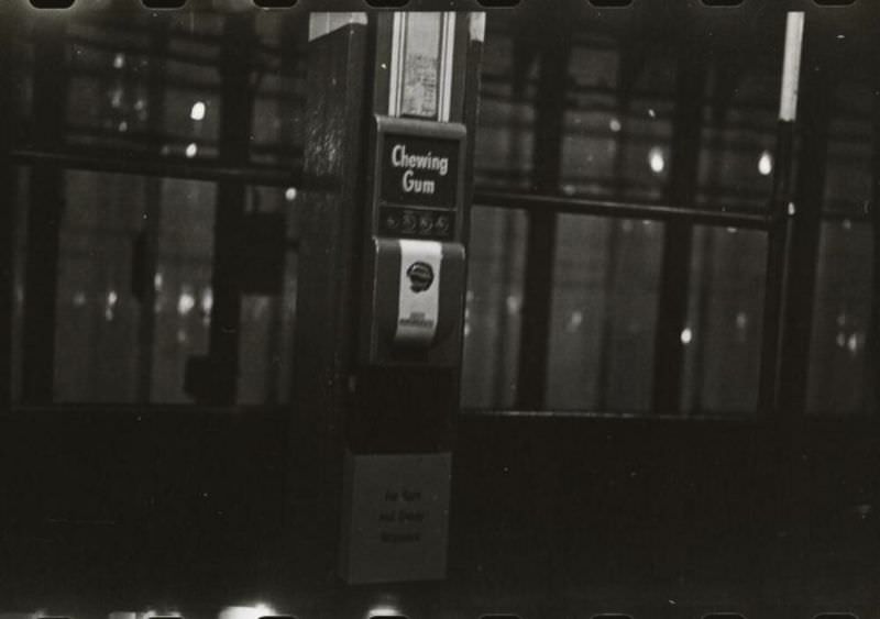 Underground Stories: Stanley Kubrick’s Rare Glimpse into 1940s New York City Subway Life