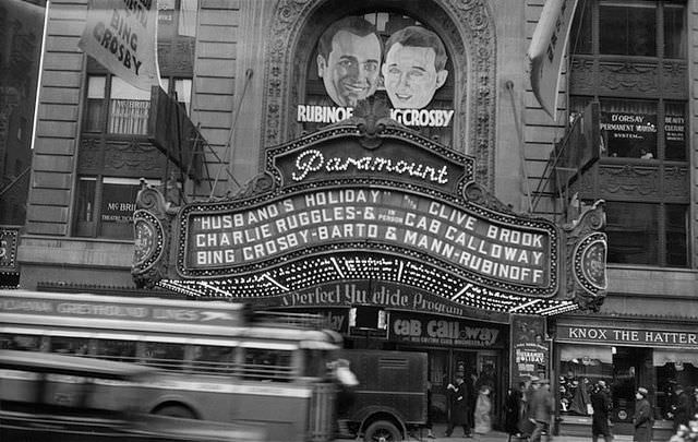 Paramount Theatre, 1931.