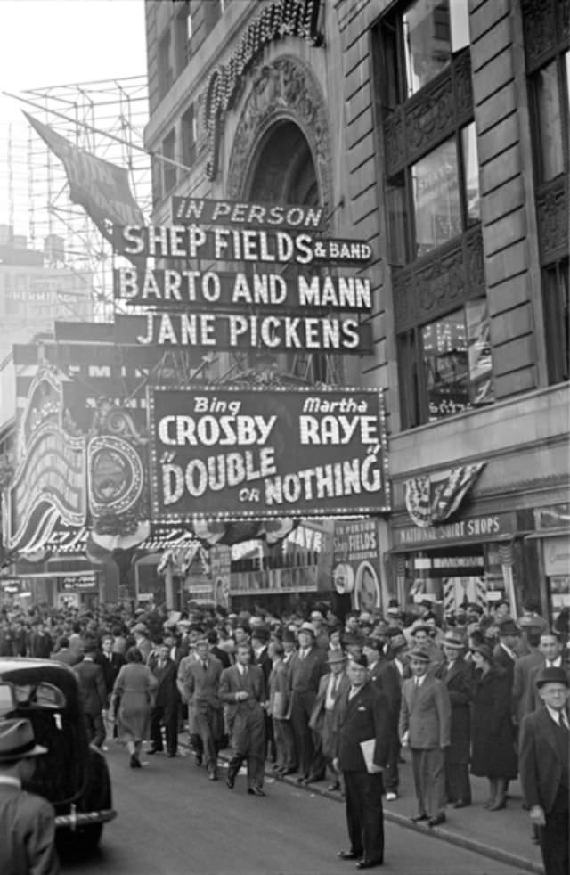 Paramount Theatre, 1937.
