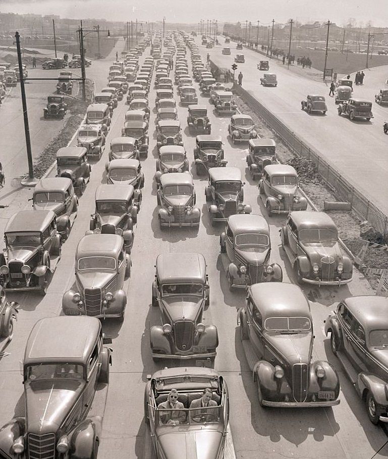 Traffic on their way to the World's Fair, 1939.
