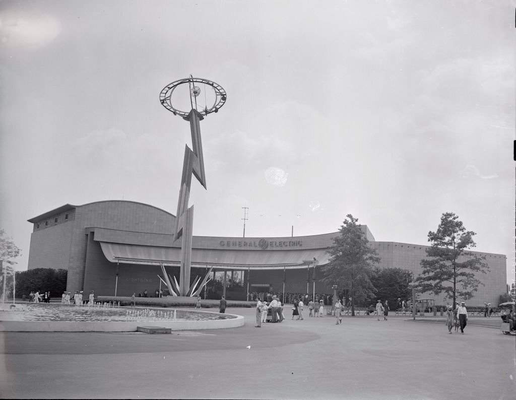 General Electric Exhibit at the World's Fair.
