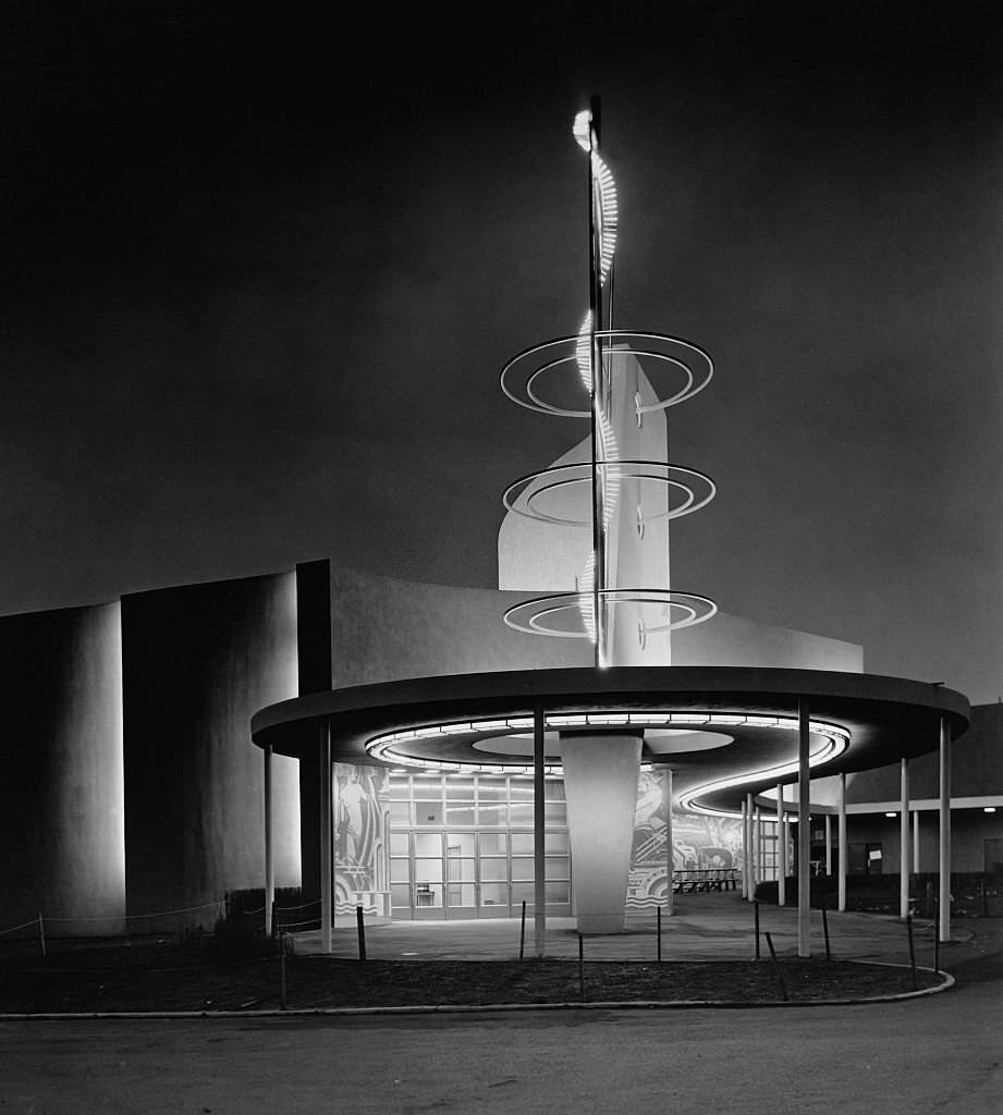 Decorative touches disguise the GE power distribution plant at the 1939 New York World's Fair.