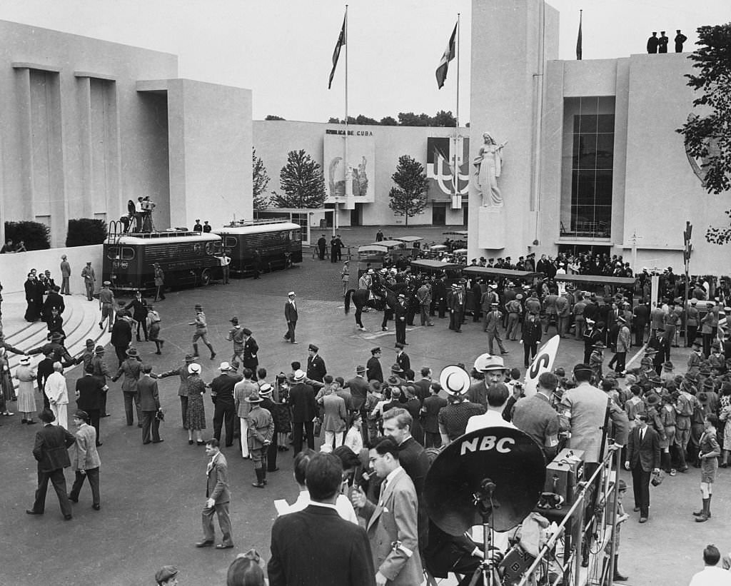 NBC mobile transmitters in operation at the New York World's Fair in 1939, during the visit of King George VI and Queen Elizabeth II of England.