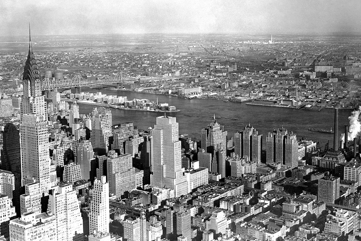 The World's Fair buildings can be seen in the distance from the top of the Empire State Building, 1939.
