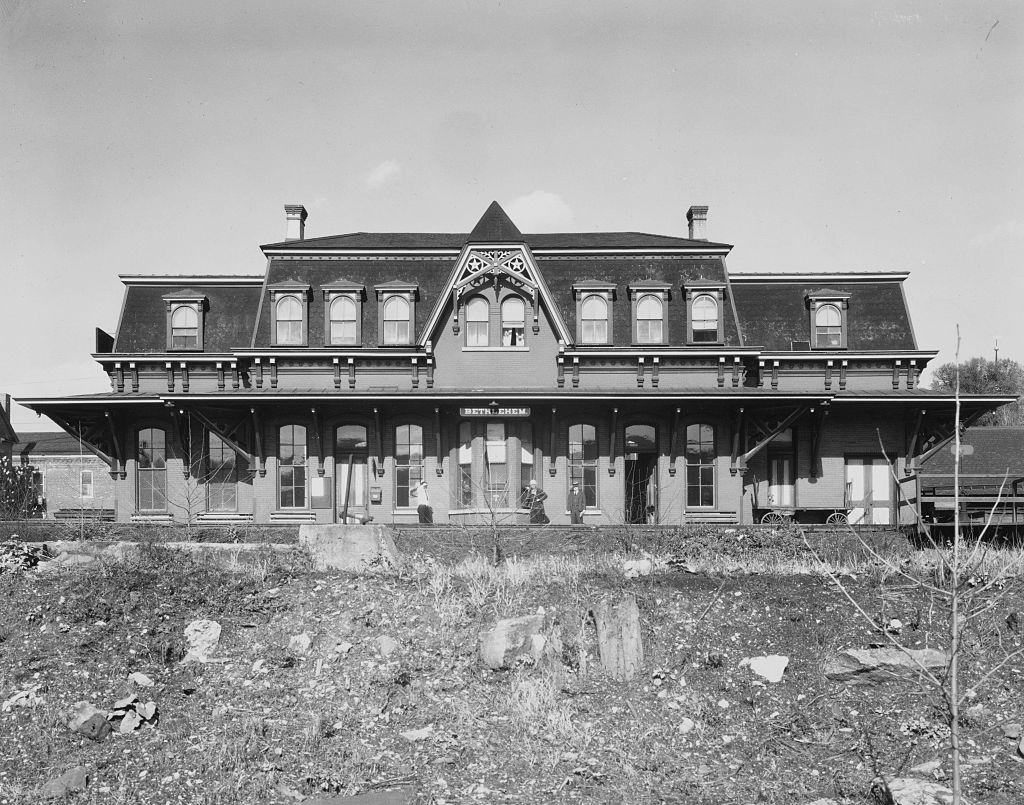 Railway station building in Bethlehem, Pennsylvania, 1935.