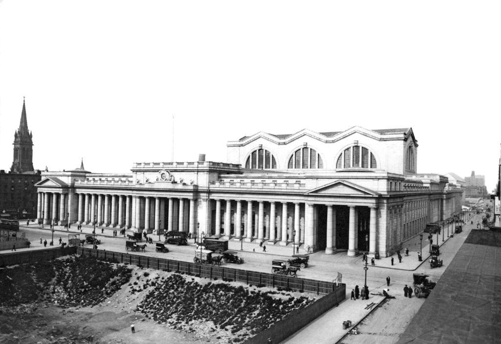 Exterior view of the east side of Pennsylvania Station, New York, 1911.