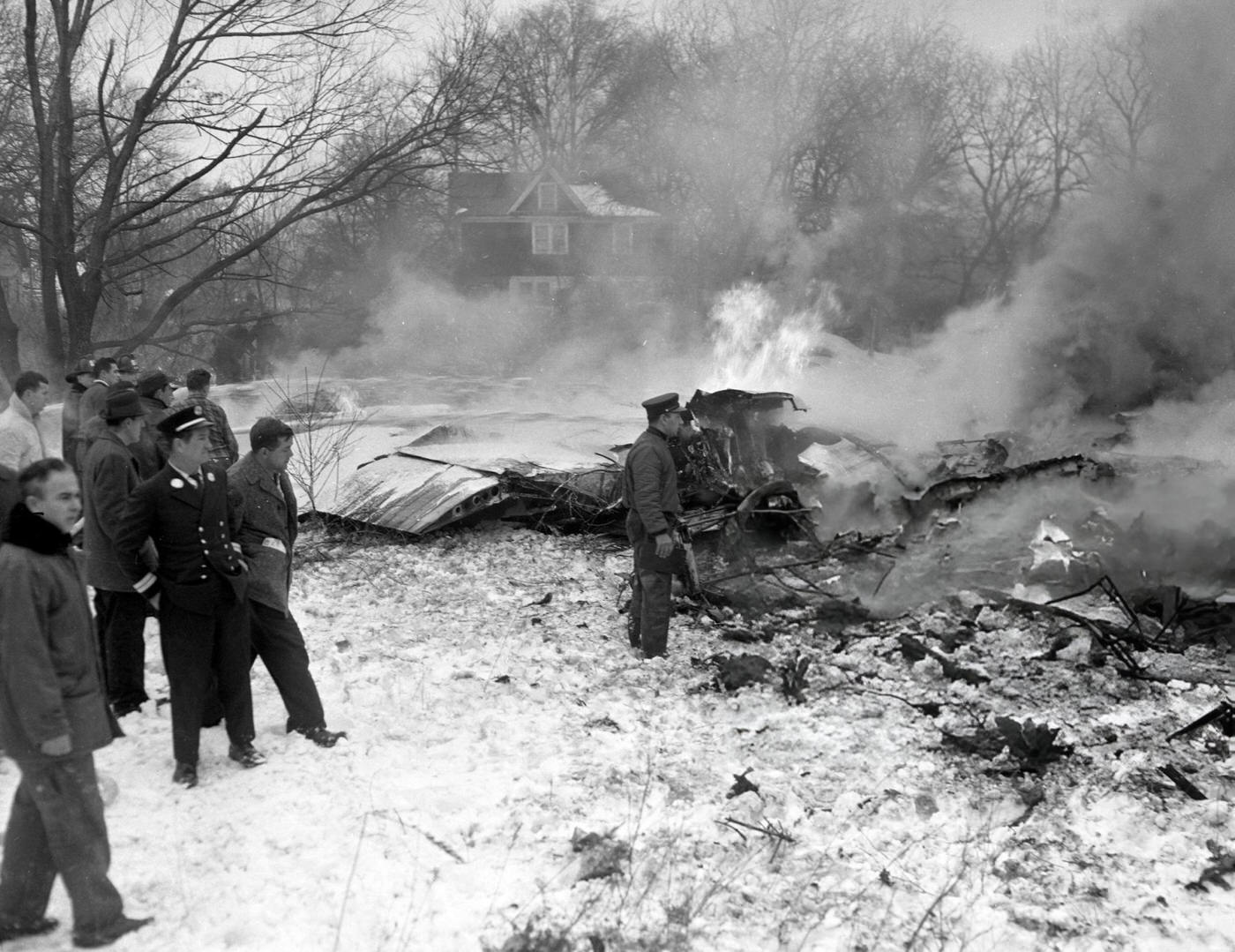 Twa'S Four-Engine Constellation Is Consumed By Flames On Miller Field At Grant City, Staten Island, After The United Airlines Dc-8 &Amp;Amp; Twa Super Constellation Aviation Accident, 1960.