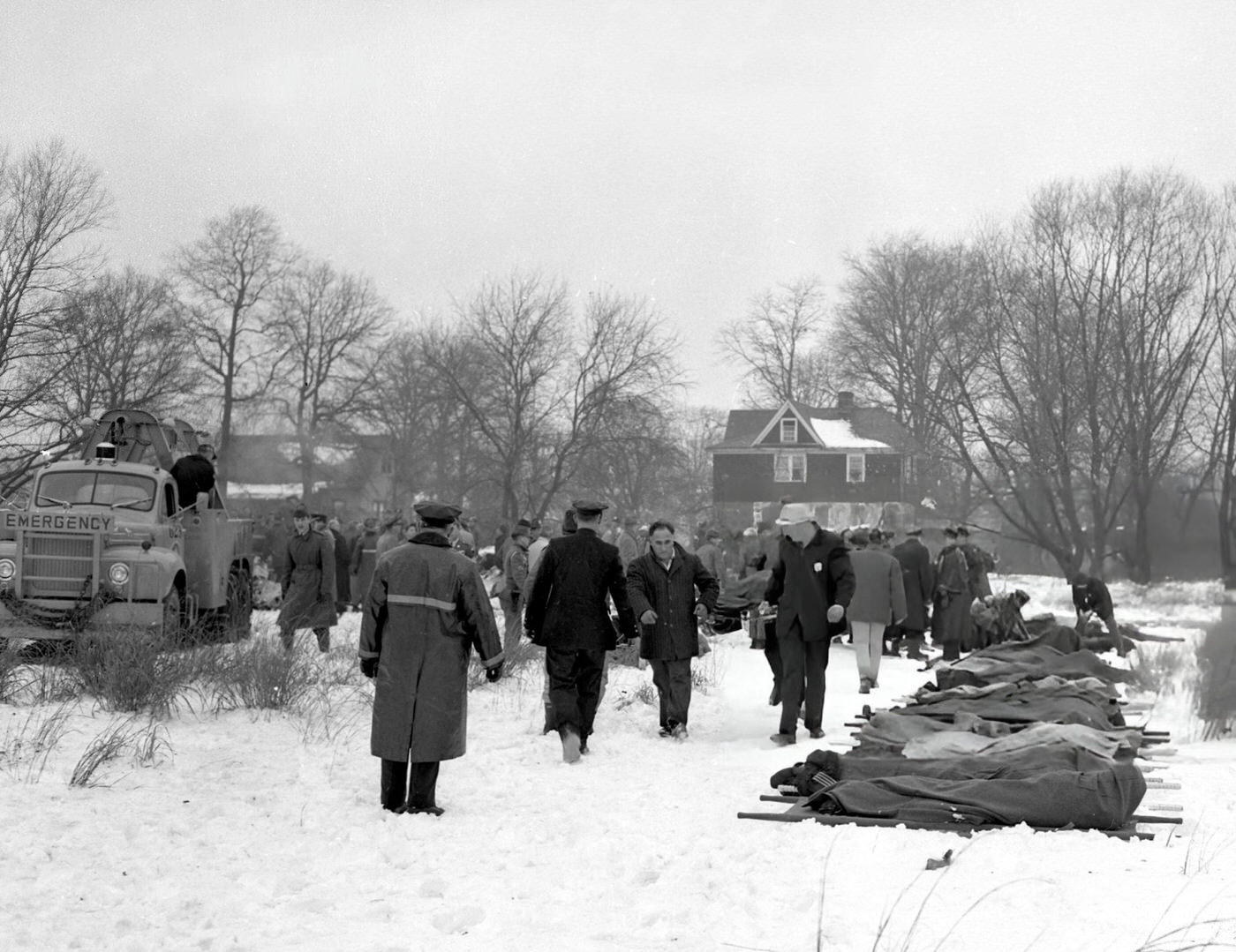 The Bodies Of Passengers Are Laid Side By Side Near Where The Twa Plane Crashed On Staten Island After The United Airlines Dc-8 &Amp;Amp; Twa Super Constellation Aviation Accident, 1960.
