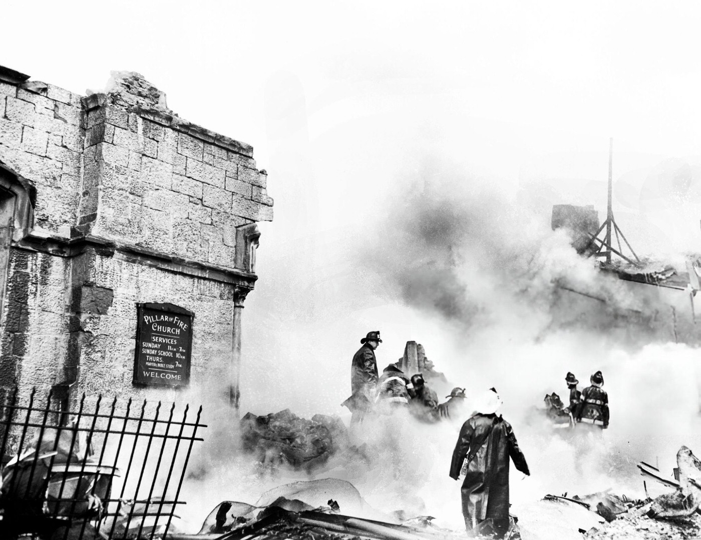 The Pillar Of Fire Church In Brooklyn Was Demolished In The United Airlines Dc-8 &Amp;Amp; Twa Super Constellation Aviation Accident, 1960.