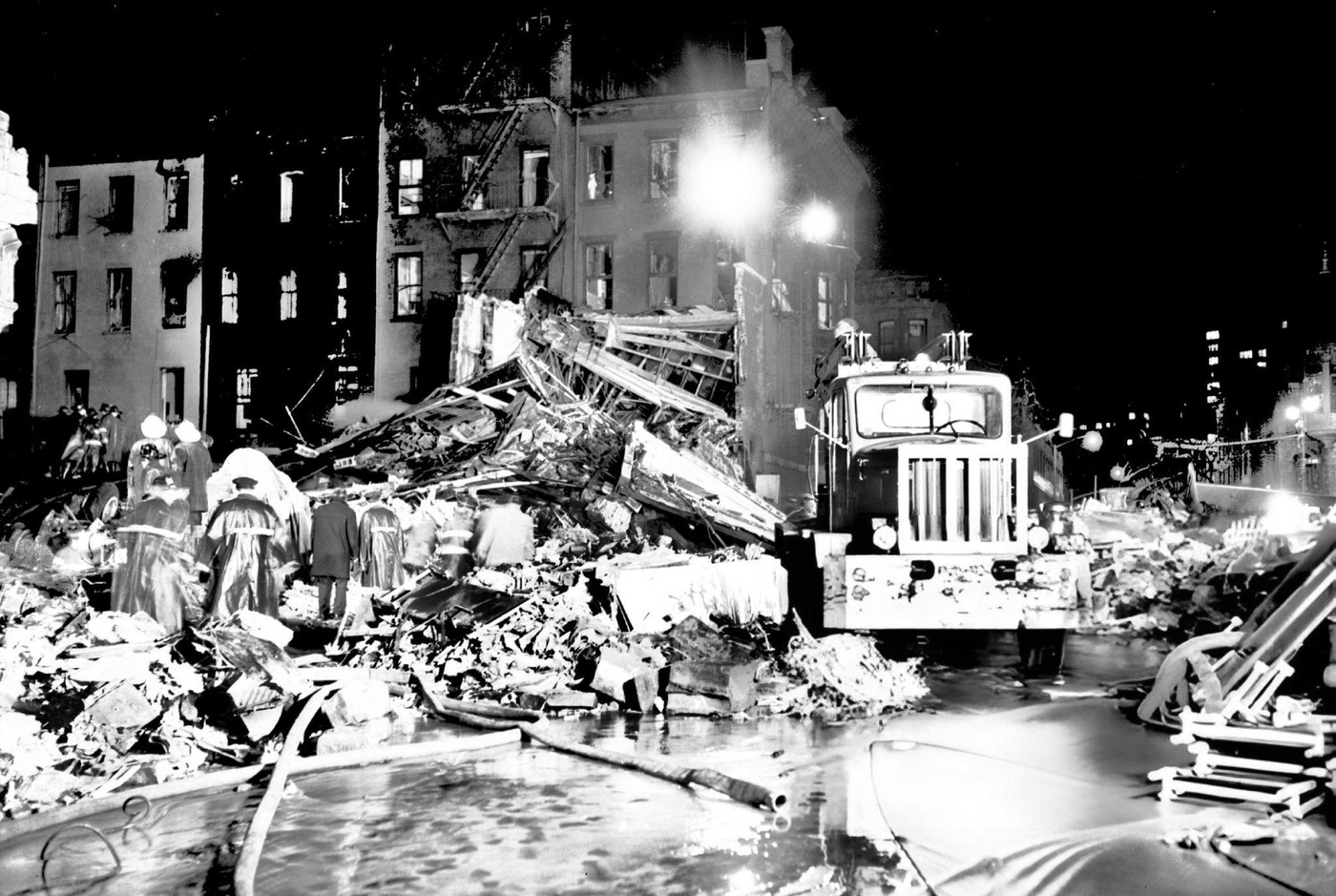 Rescue Workers And Investigators Sift Debris At Seventh Avenue And Sterling Place After The United Airlines Dc-8 &Amp;Amp; Twa Super Constellation Aviation Accident, 1960.