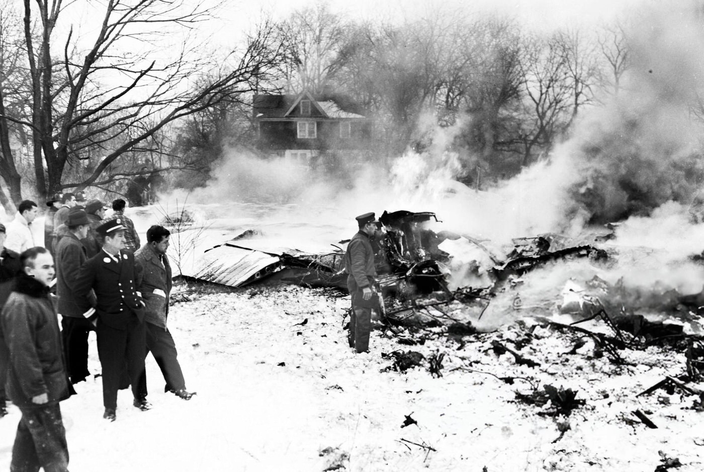 Twa'S Four-Engine Constellation Is Consumed By Flames On Miller Field At Grant City, Staten Island, After The United Airlines Dc-8 &Amp;Amp; Twa Super Constellation Aviation Accident, 1960.