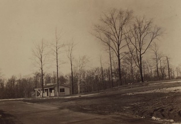 Grand Central Parkwa - Hollis Court Boulevard, 1927