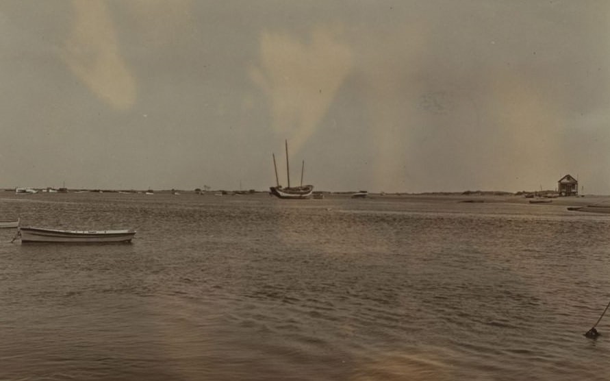 Staten Island Marine Park - Crooke's Point - Junk Amoy, 1936.