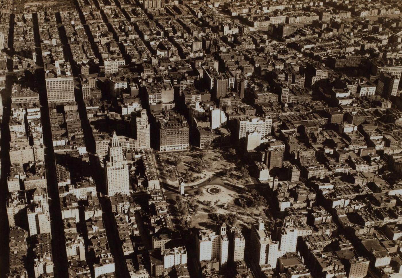 Greenwich Village - Washington Square Park, 1931.