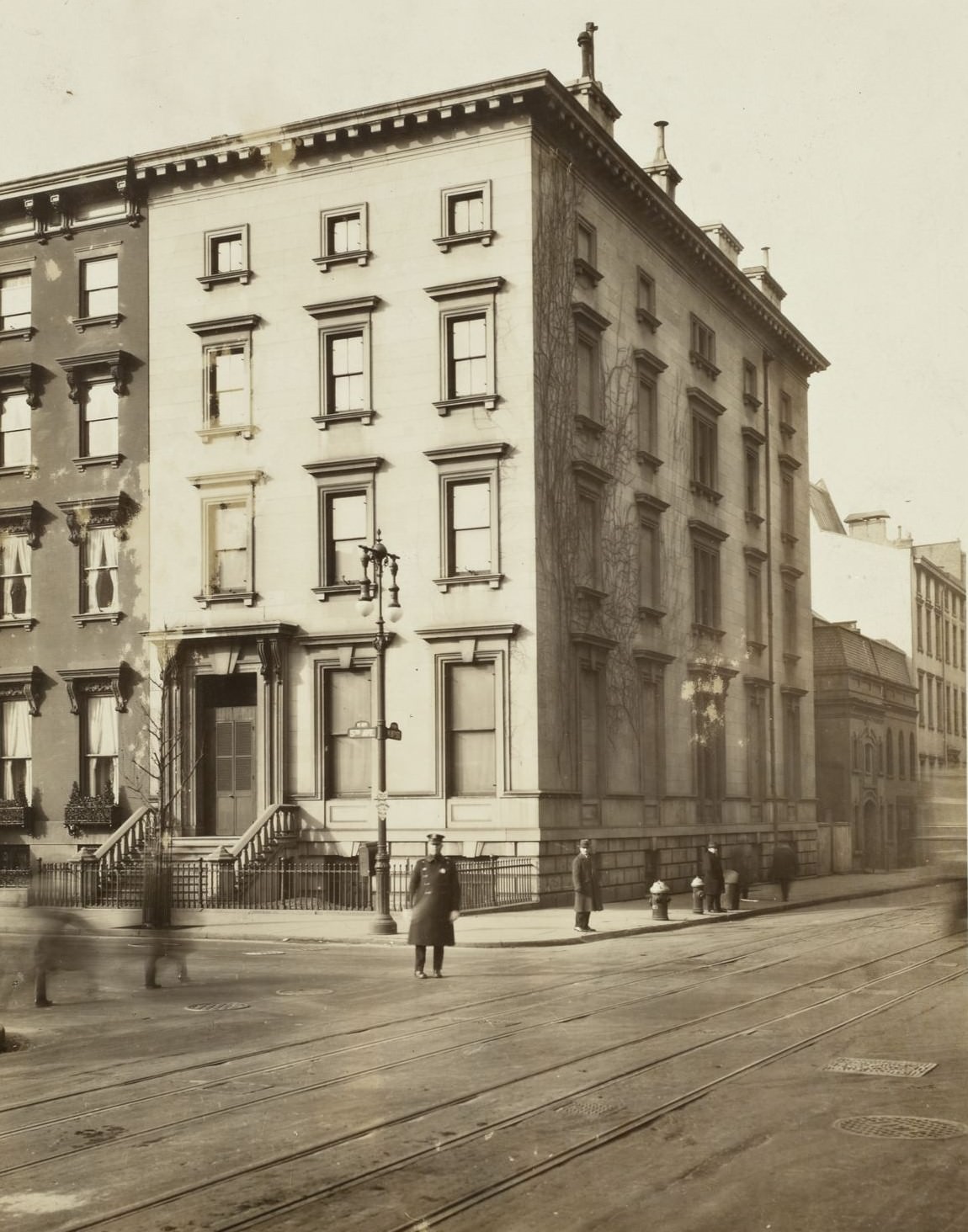Fifth Avenue And 8Th Street (West), 1925.