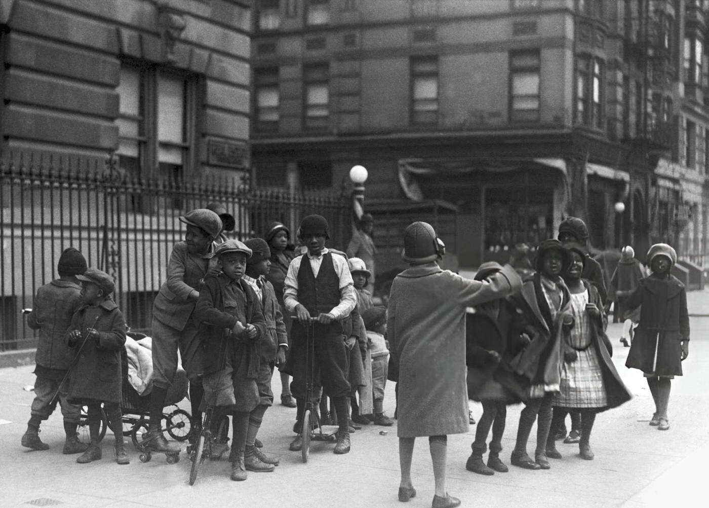 Black Children Playing On A Street In Harlem, 1930S.