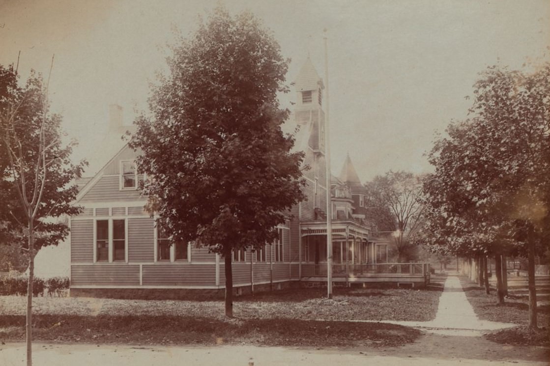 Hillside Avenue - 120th Street, 1910