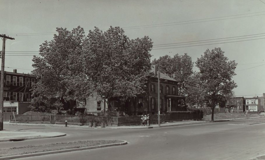 Hoyt Avenue - 23Rd Street, 1931