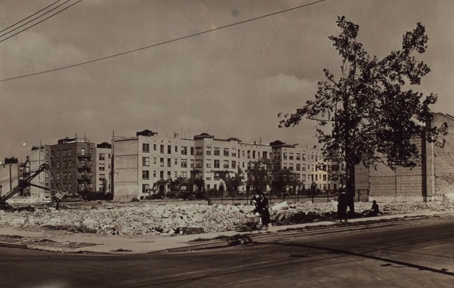 Hoyt Avenue - 29Th Street, 1934