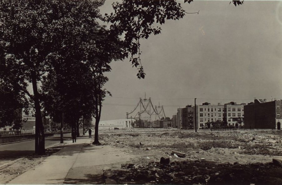 Hoyt Avenue - 31St Street, 1935