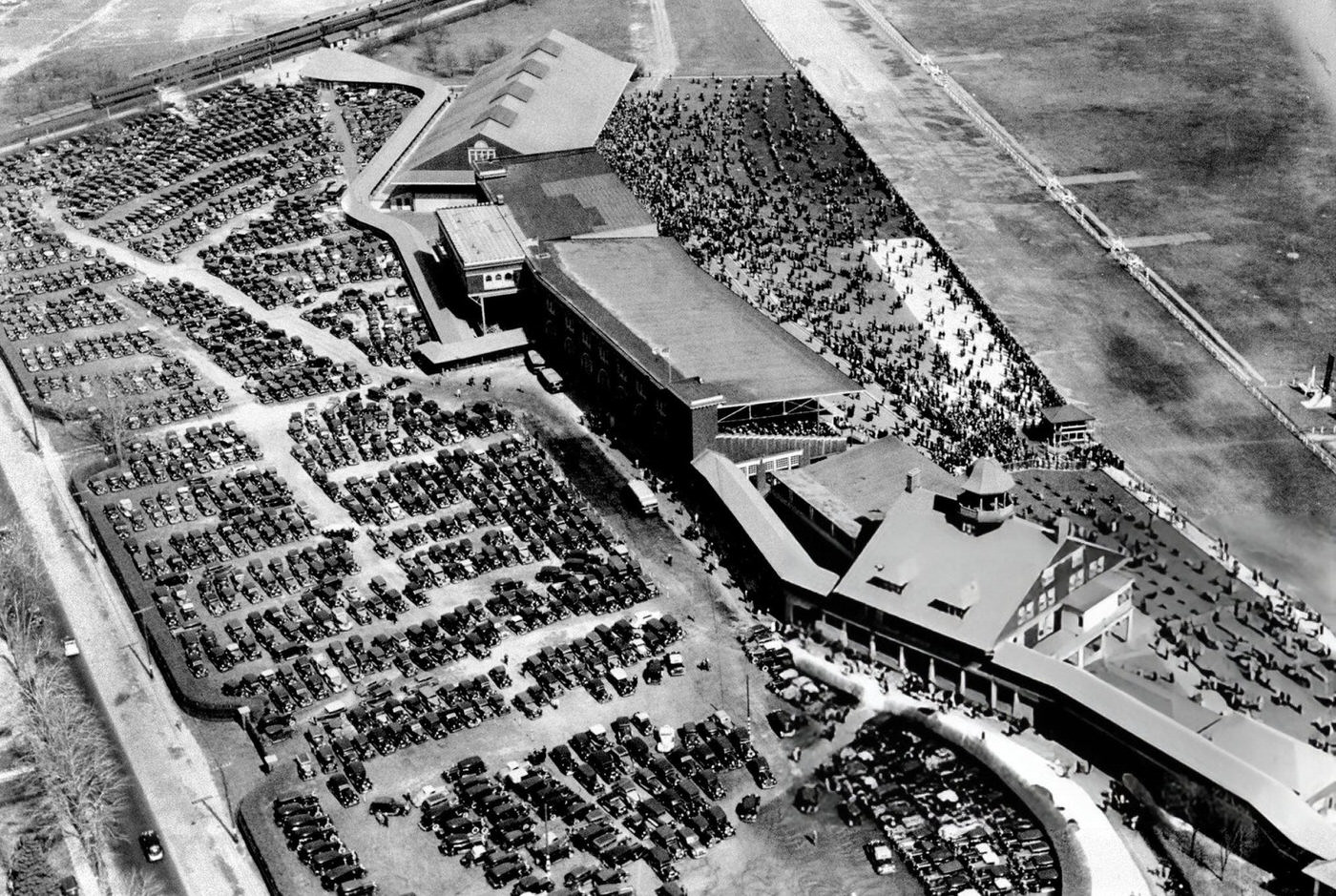 Aerial view of crowds at the Jamaica Racetrack.