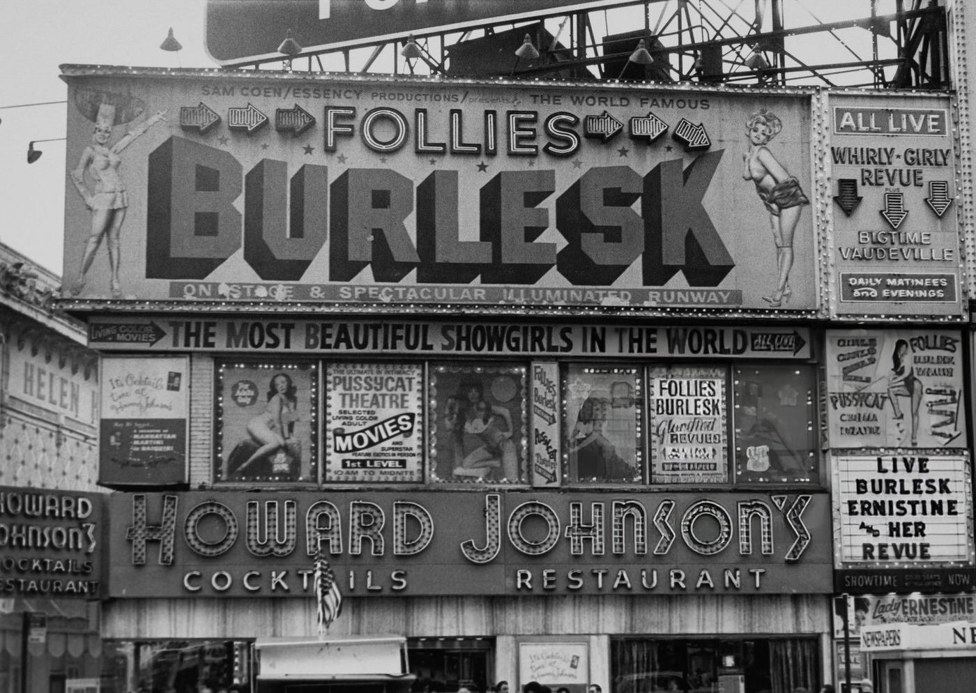The Follies Burlesk And Howard Johnson'S Restaurant On The Corner Of 46Th Street And Broadway In Times Square, Midtown Manhattan, 1975.